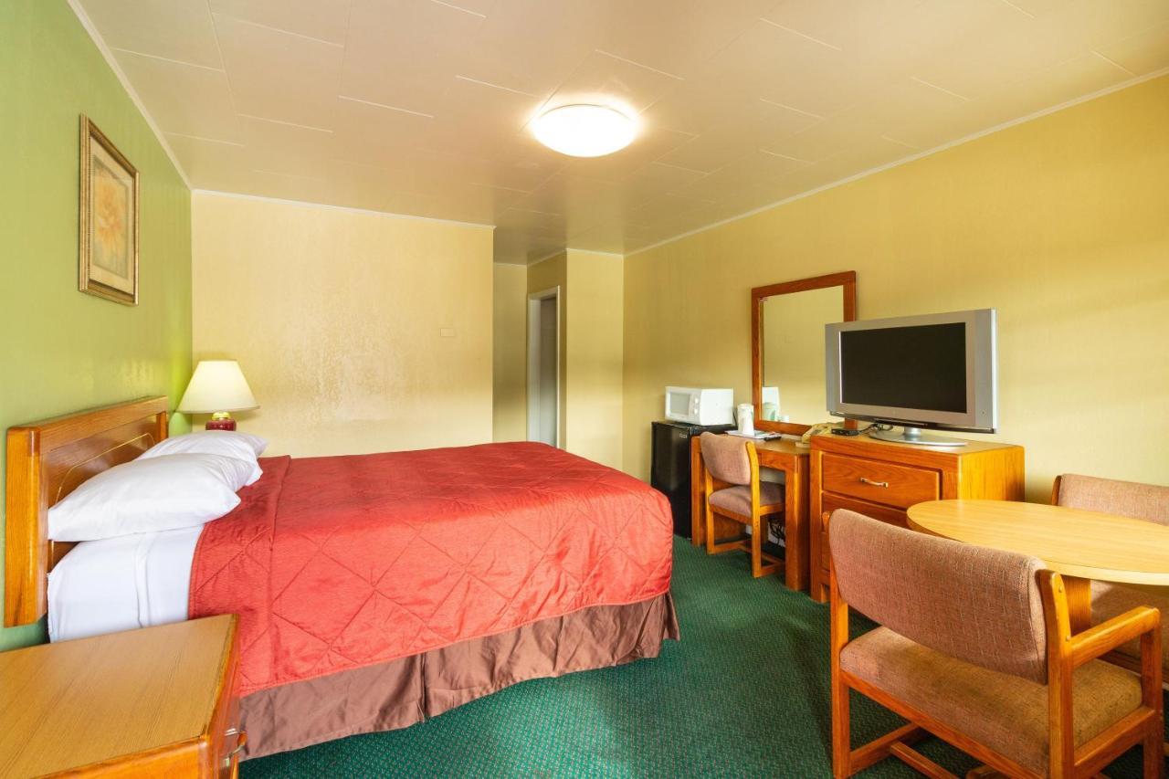 Roseburg Inn Extérieur photo